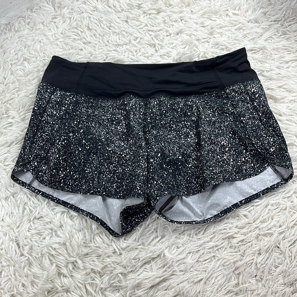Lululemon Run Times Short Mini Splatter White Black - Picture 1 of 7